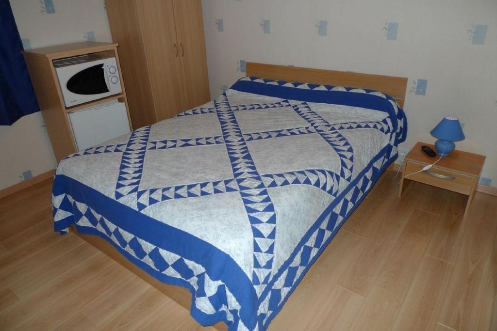 Chambres D'Hotes Mazurier Cozes Ruang foto